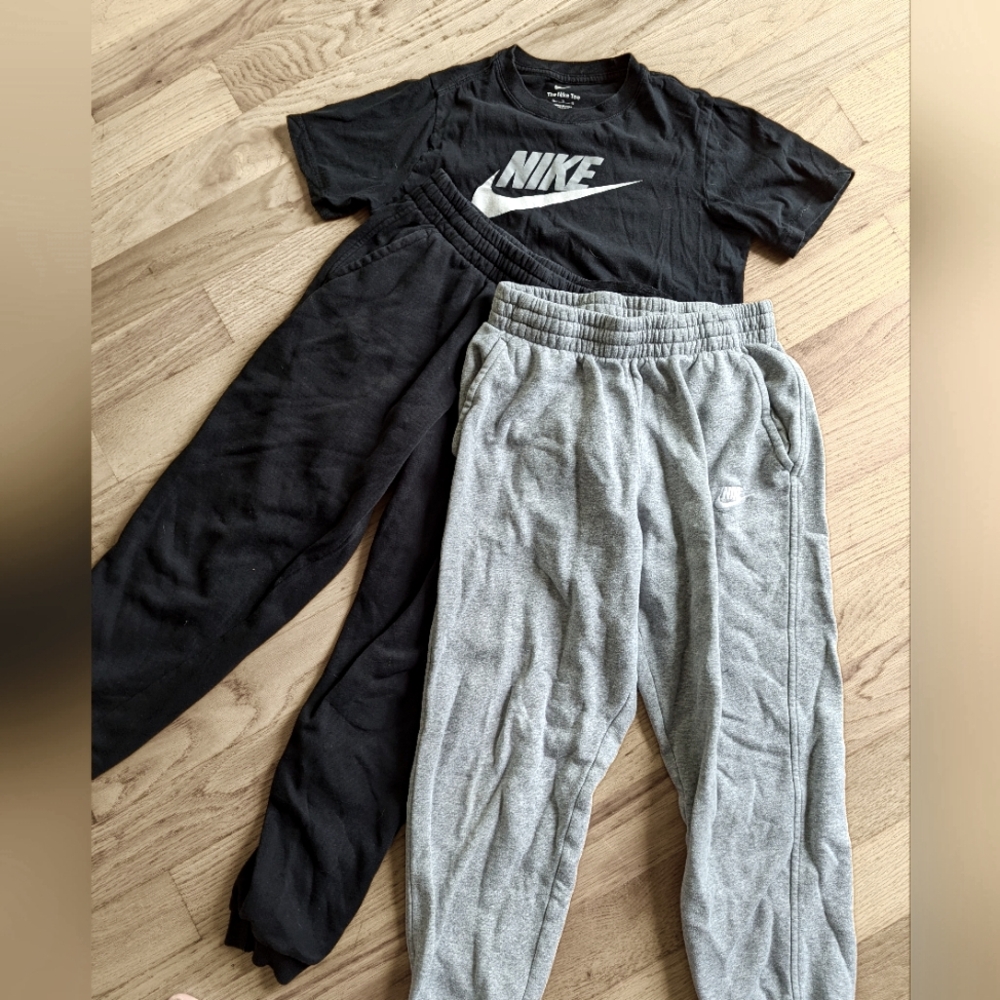 Nike XL boys sweatpants and t shirt